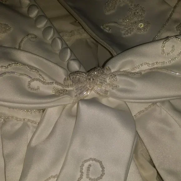 Vintage Style Mori Lee Beaded Satin Gown in Soft White - Picture 9 of 12